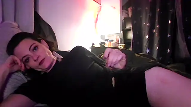 Snapshot of GoddessRae19 chatting on 15, 2, 2026 GoddessRae19 online show from 15, 2, 2026