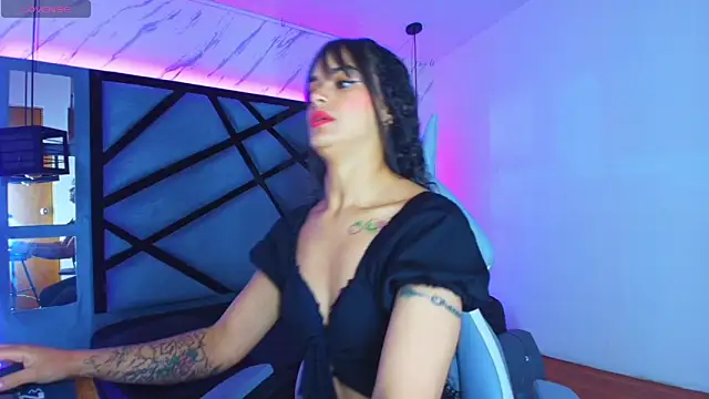 Snapshot of Lili_Evanss chatting on 2, 2, 2026 Lili Evanss online show from 2, 2, 2026