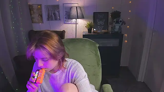 Snapshot of SarahShelby chatting on 13, 5, 2026 SarahShelby online show from 13, 5, 2026