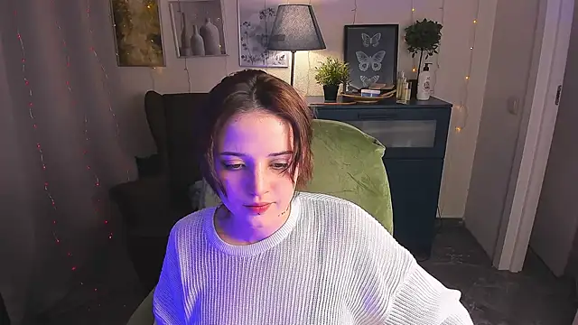 Snapshot of SarahShelby chatting on 6, 6, 2026 SarahShelby online show from 6, 6, 2026