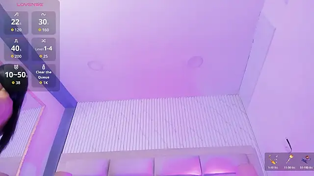 ManuelaEvans  online show from 11, 3, 2026