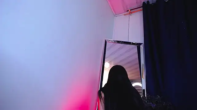 Emilyy05  online show from 16, 3, 2026