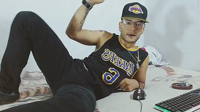 Snapshot of Alphamaster_92 chatting on 1, 3, 2026 Alphamaster 92 online show from 1, 3, 2026