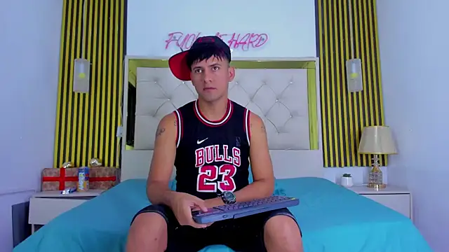 Sweet kevin1 online show from 10, 1, 2026