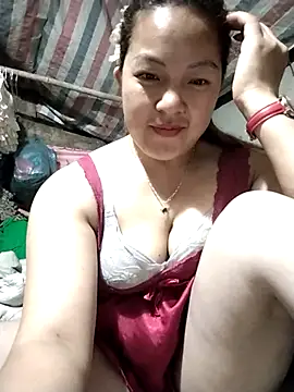 Snapshot of Lucky_cutee chatting on 18, 4, 2026 Lucky cutee online show from 18, 4, 2026