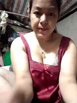 Snapshot of Lucky_cutee chatting on 19, 4, 2026 Lucky cutee online show from 19, 4, 2026