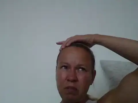 Snapshot of jennyblondeuk chatting on 8, 7, 2026 jennyblondeuk online show from 8, 7, 2026