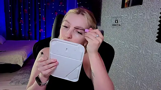 Eva Vibe  online show from 9, 2, 2026