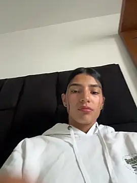 Ema Rose  online show from 13, 2, 2026