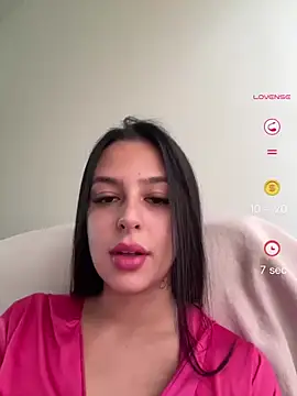 Snapshot of jujuarantes__2026 chatting on 2, 6, 2026 jujuarantes 2026 online show from 2, 6, 2026