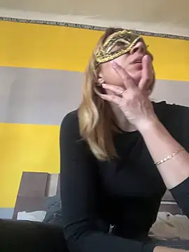 SexyMamiVee online show from 5, 4, 2026