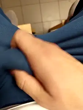 kingmiko12 online show from 4, 3, 2026