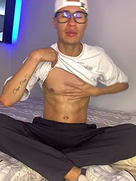 Snapshot of Latin_Paisa_Boy chatting on 10, 1, 2026 Latin Paisa Boy online show from 10, 1, 2026