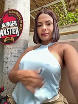 Snapshot of Irina_Velvett chatting on 5, 5, 2026 Irina Velvett online show from 5, 5, 2026