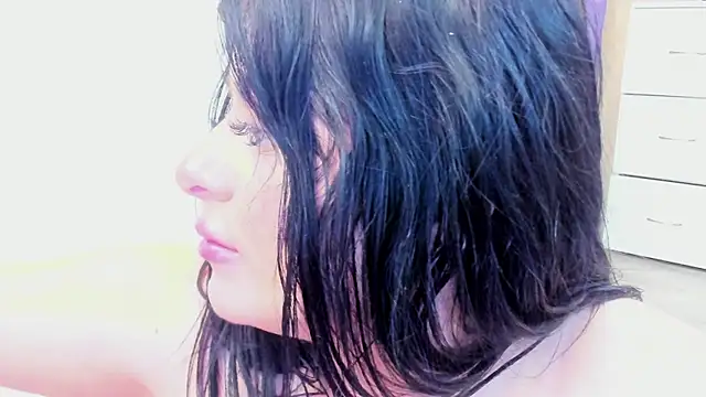 NayaNoirX online show from 2, 4, 2026