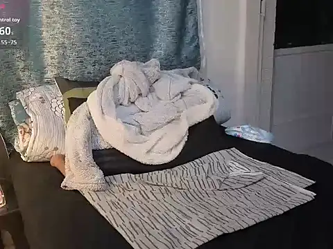 Snapshot of DacyVandal94 chatting on 15, 2, 2026 DacyVandal94 online show from 15, 2, 2026