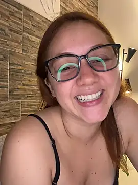 Snapshot of heizelll chatting on 14, 5, 2026 heizelll online show from 14, 5, 2026
