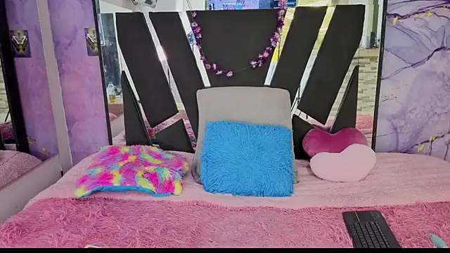 Alice NY online show from 9, 4, 2026