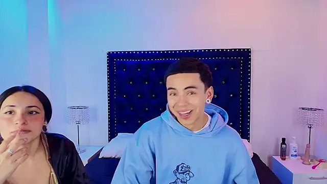 Jaden and sofia online show from 15, 4, 2026