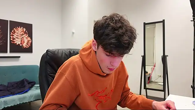 Daniel Shawnn online show from 30, 4, 2026