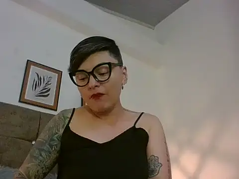 Snapshot of kat_paradise chatting on 25, 4, 2026 kat paradise online show from 25, 4, 2026