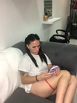 Snapshot of donatella07 chatting on 6, 2, 2026 donatella07 online show from 6, 2, 2026