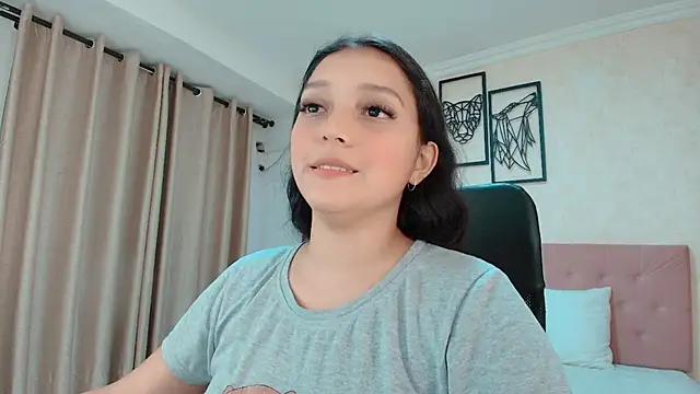 Snapshot of littlemolly_walcott chatting on 9, 7, 2026 littlemolly walcott online show from 9, 7, 2026