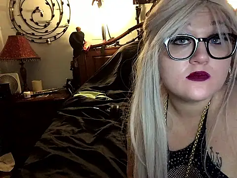 UnpleasantFan156 online show from 19, 1, 2026