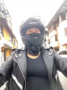 Scarlet auraa online show from 27, 3, 2026