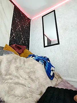 Isis Hot   online show from 28, 2, 2026