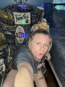 Snapshot of Autumn_paige chatting on 6, 2, 2026 Autumn paige online show from 6, 2, 2026