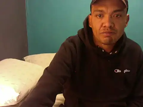 Snapshot of latinomoreno95 chatting on 9, 1, 2026 latinomoreno95 online show from 9, 1, 2026