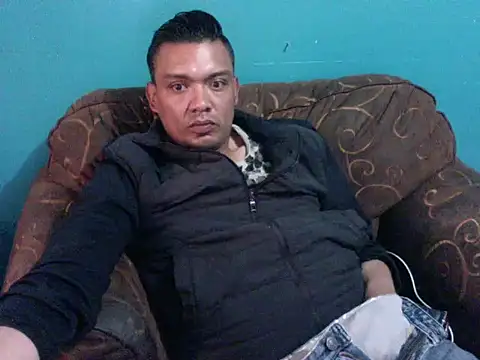 Snapshot of latinomoreno95 chatting on 2, 3, 2026 latinomoreno95 online show from 2, 3, 2026