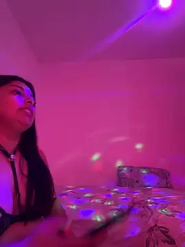 Snapshot of luna019971 chatting on 9, 4, 2026 luna019971 online show from 9, 4, 2026