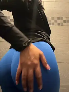 AnahiSkye online show from 16, 4, 2026