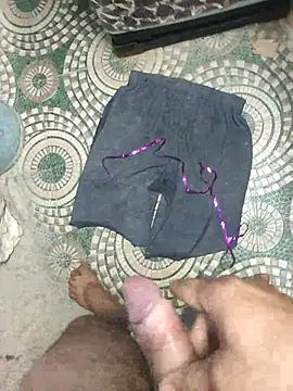 sevanty77 online show from 10, 3, 2026