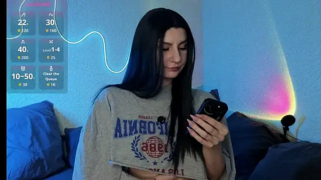 ValeryAlfie online show from 10, 4, 2026