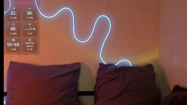 ValeryAlfie online show from 12, 4, 2026