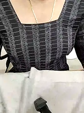 tamil-monisha online show from 4, 3, 2026