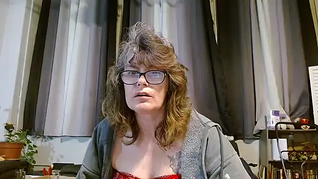 ladylavende3 online show from 12, 3, 2025