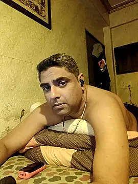 hardnhornybull online show from 28, 2, 2026