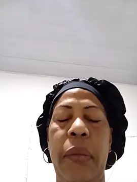 IIv0ryN0IIReX-XX online show from 19, 4, 2026