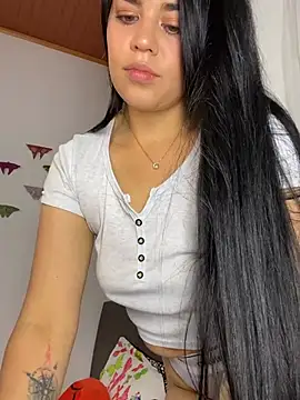 sophyy white online show from 2, 6, 2026