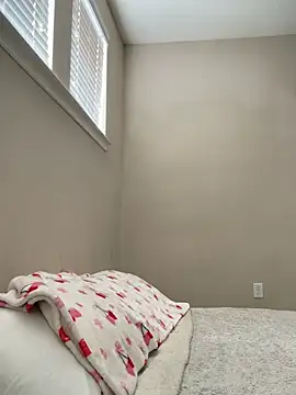 Snapshot of Angeliccreamyrican chatting on 12, 2, 2026 Angeliccreamyrican online show from 12, 2, 2026