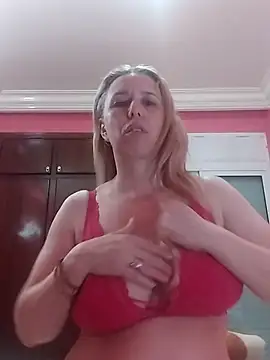 Snapshot of Adinashow12 chatting on 28, 2, 2026 Adinashow12 online show from 28, 2, 2026