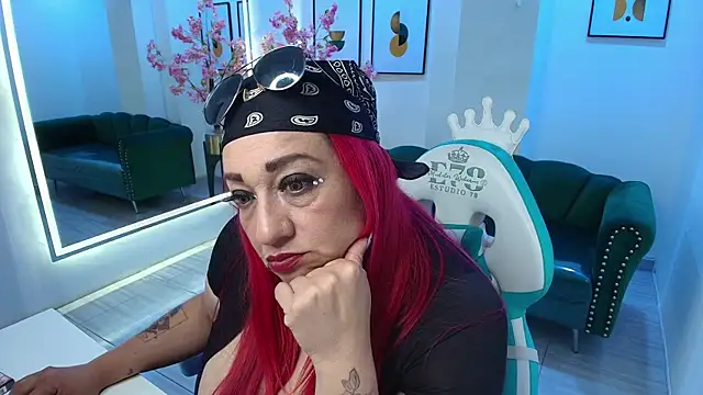 Snapshot of Hannah_andrews chatting on 13, 1, 2026 Hannah andrews online show from 13, 1, 2026