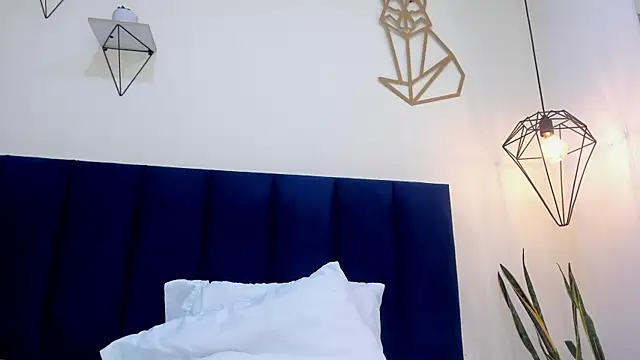 mayaevansmg online show from 16, 6, 2026