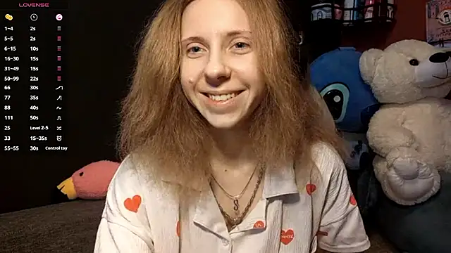 Snapshot of TiaraHenegan chatting on 1, 2, 2026 TiaraHenegan online show from 1, 2, 2026