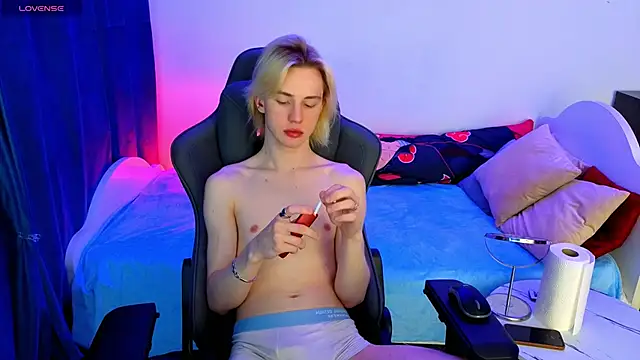 Snapshot of lucidangelok1 chatting on 29, 4, 2026 lucidangelok1 online show from 29, 4, 2026