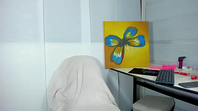 Snapshot of Sue_blue chatting on 16, 2, 2026 Sue blue online show from 16, 2, 2026